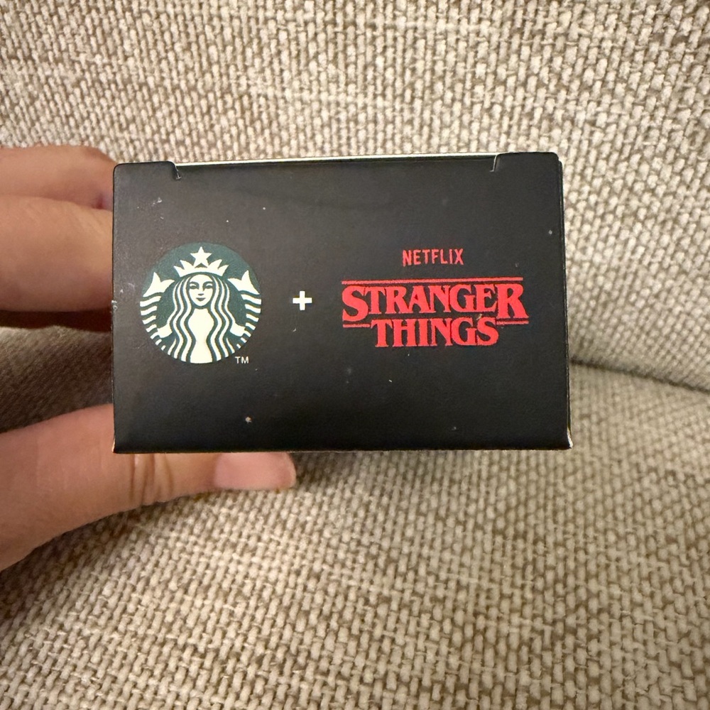 Demogorgon: Starbucks x Stranger Things bearista topper - Picture 6 of 6